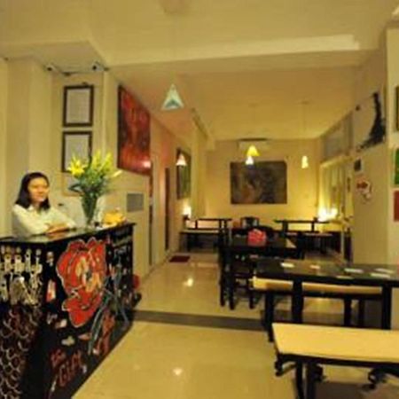Hue Nino Hotel Екстериор снимка