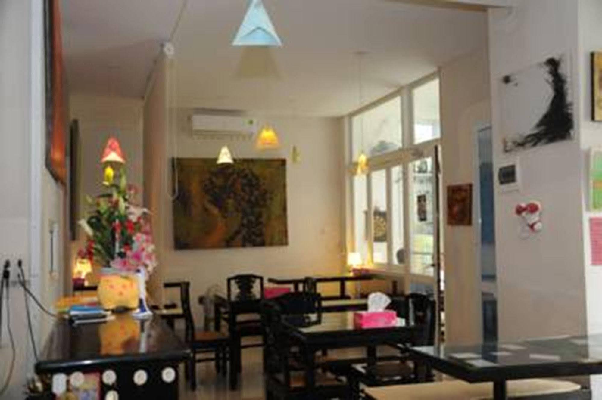 Hue Nino Hotel Екстериор снимка