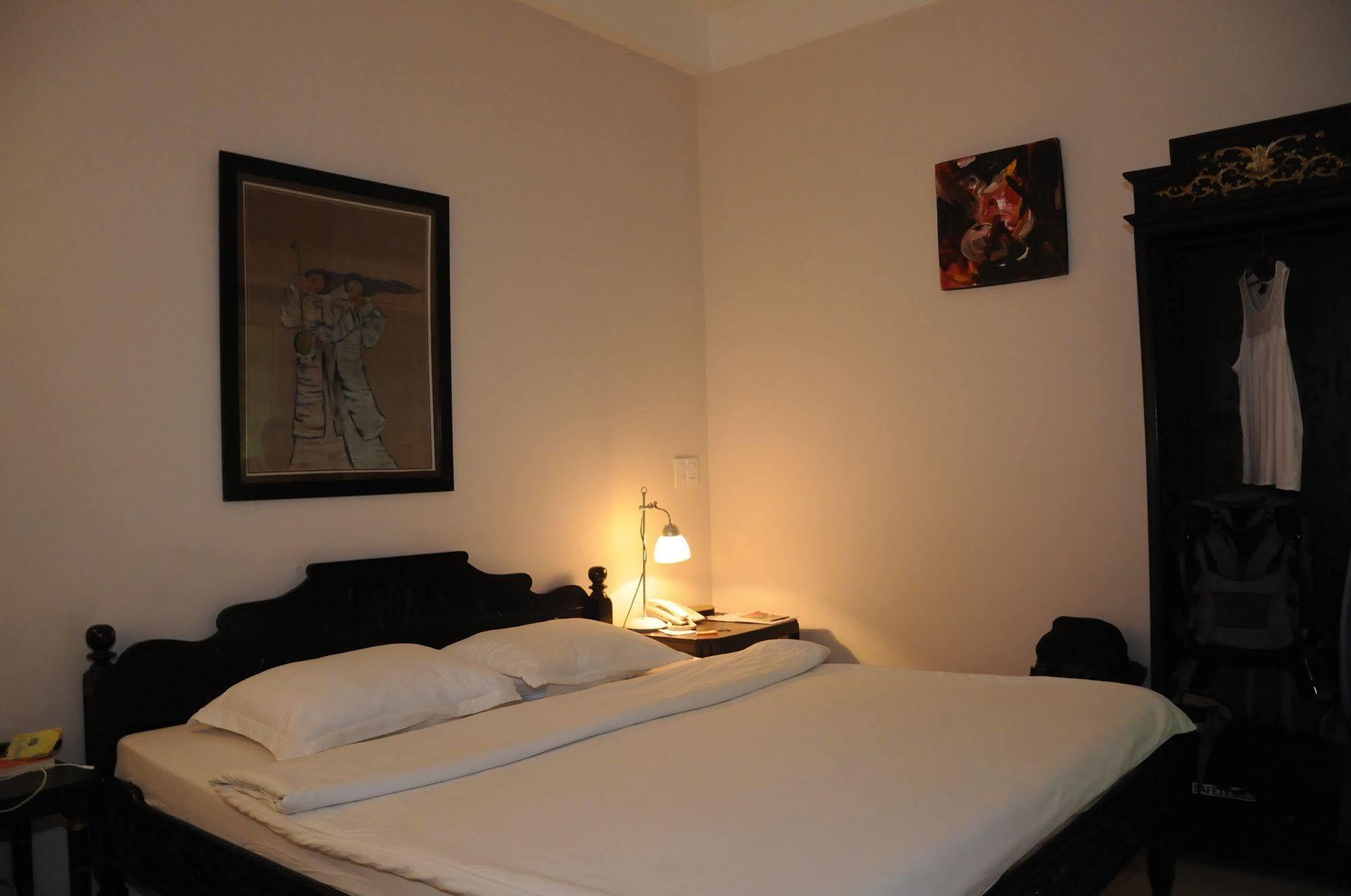 Hue Nino Hotel Екстериор снимка