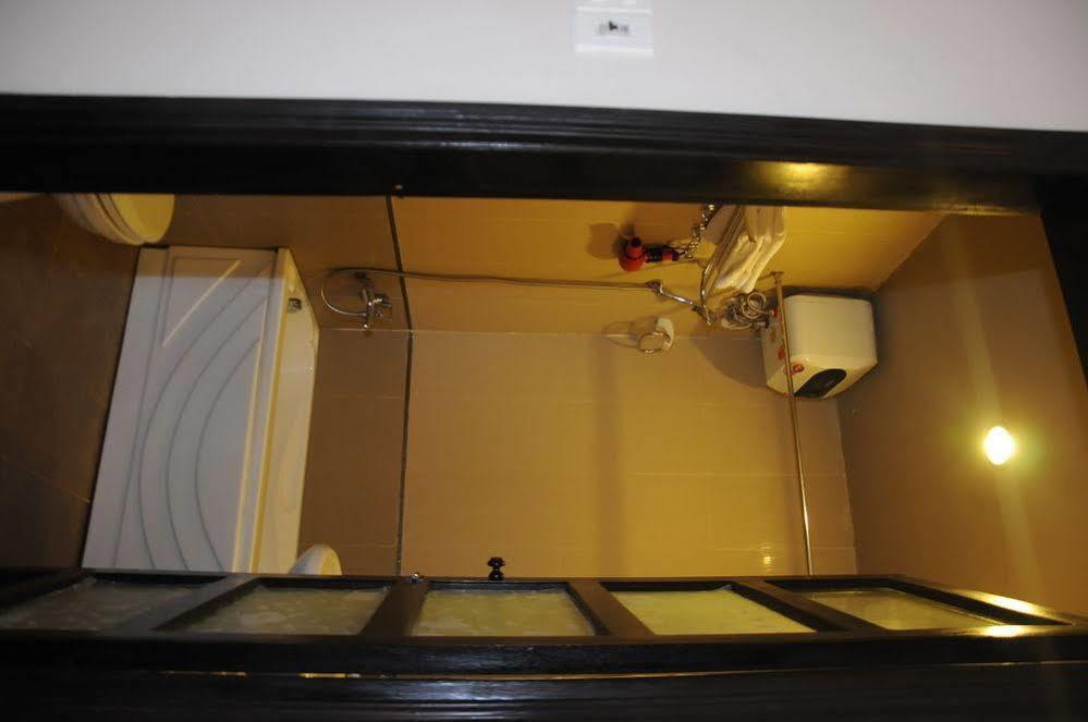 Hue Nino Hotel Екстериор снимка